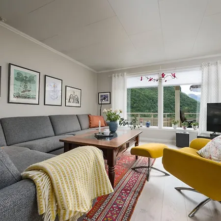 Casa de Férias Panorama By Interhome Høyanger